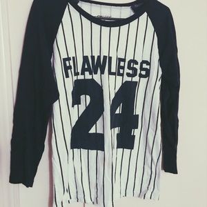 Long sleeve baseball tee
